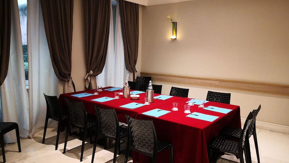 Ludovisi Palace Hotel Rome Exterior photo