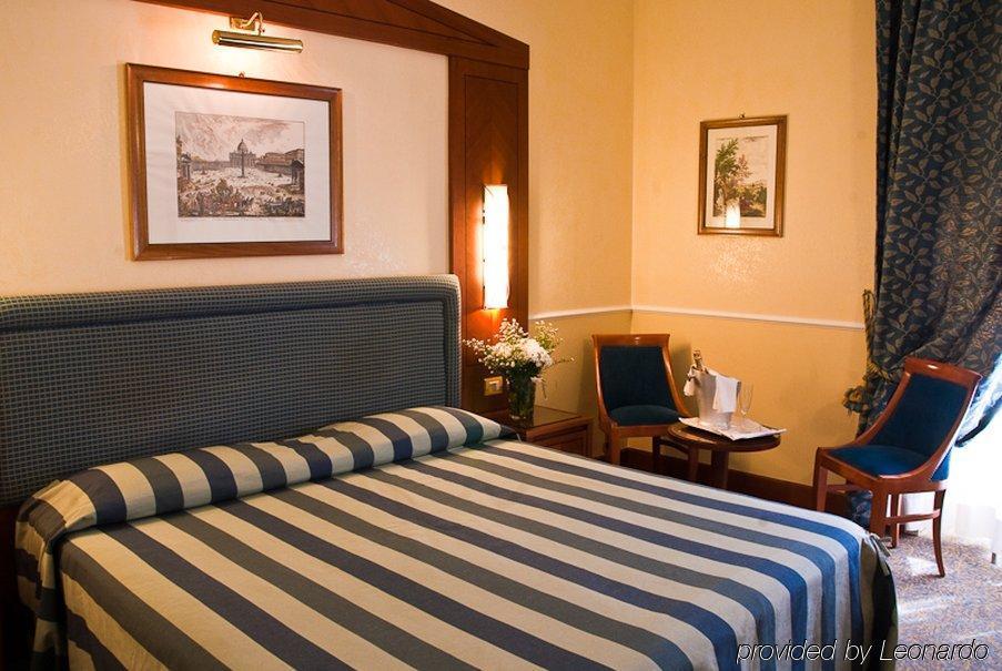 Ludovisi Palace Hotel Rome Exterior photo